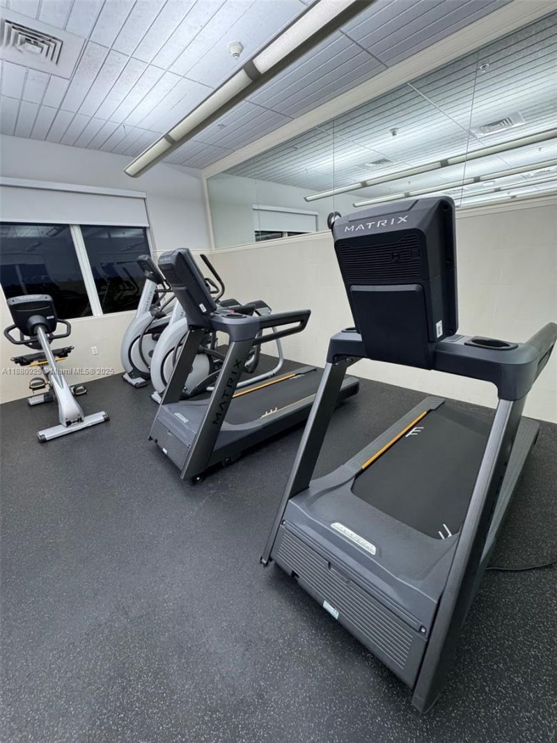 3232 SW 22nd Ter, Unit 801, Miami, FL 33145 Photo