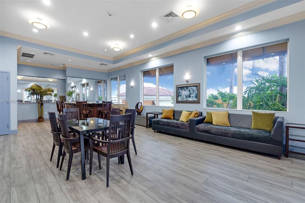 3232 SW 22nd Ter, Unit 801, Miami, FL 33145 Photo