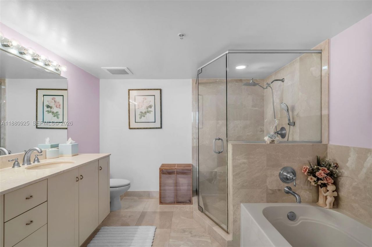 3232 SW 22nd Ter, Unit 801, Miami, FL 33145 Photo