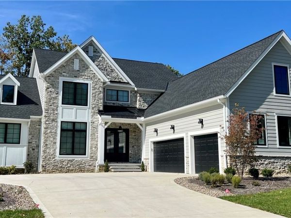 825 Club Drive W, Aurora, OH 44202