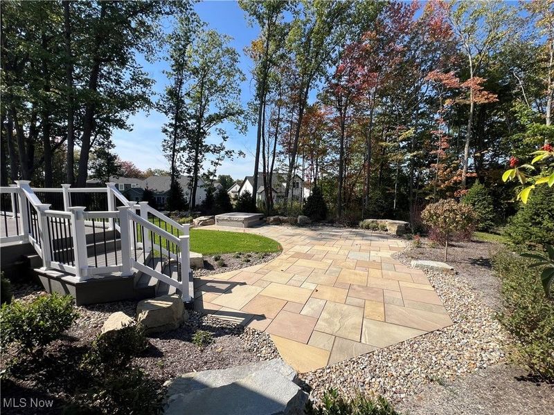 825 Club Drive W, Aurora, OH 44202 Photo 4