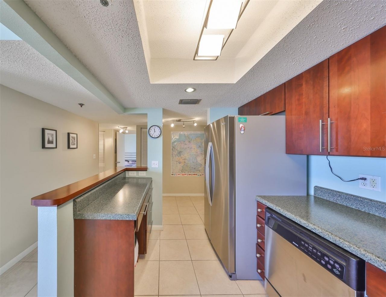 7430 Sunshine Skyway Lane S, Unit 403, Saint Petersburg, FL 33711 Photo