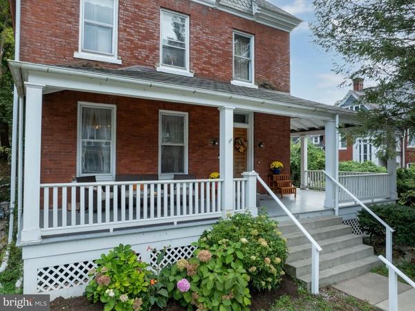 140 E LINN STREET, BELLEFONTE, PA 16823