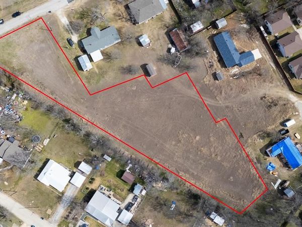 198 Bishop Street, Alvarado, TX 76009