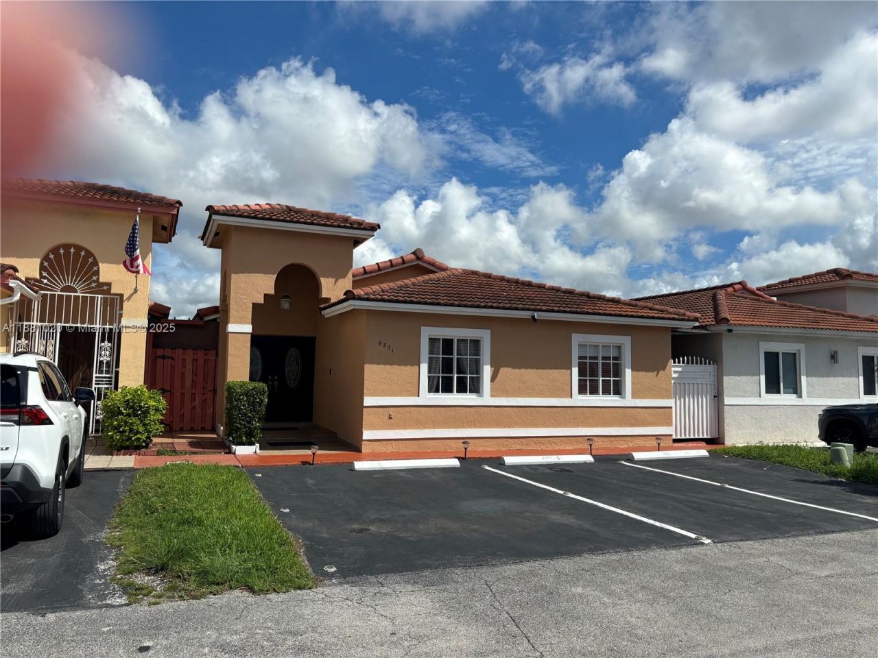 9371 NW 120th Ter, Hialeah Gardens, FL 33018 Photo