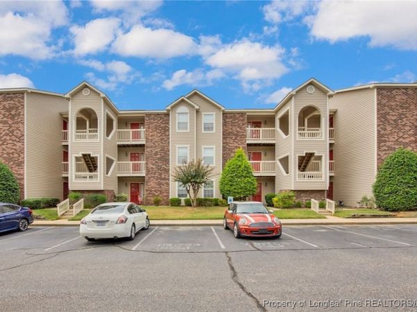 2701 Preston Woods Lane, Unit 9, Fayetteville, NC 28304