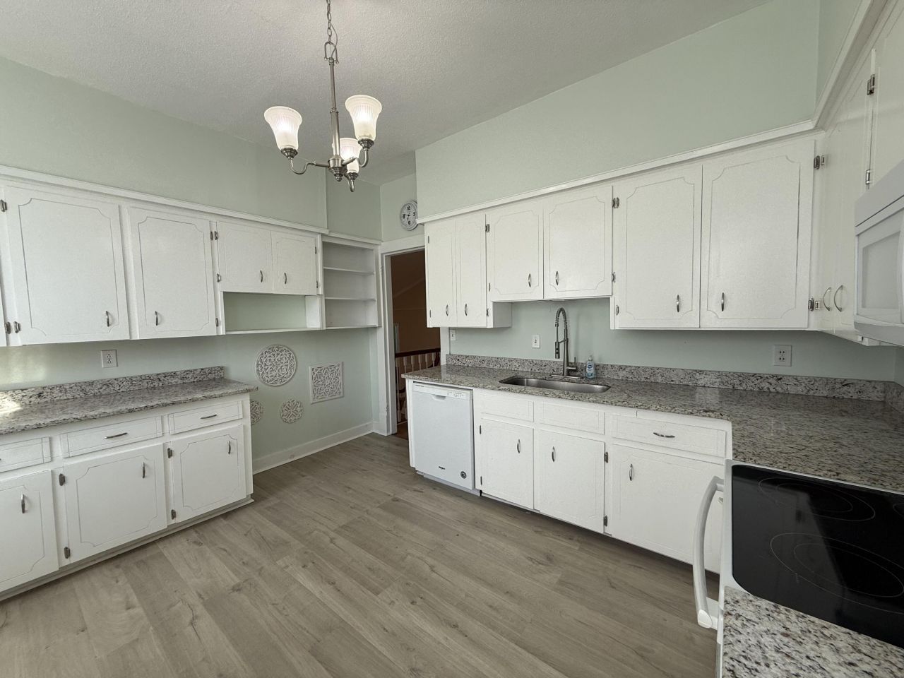 215 Church Street Photo 19