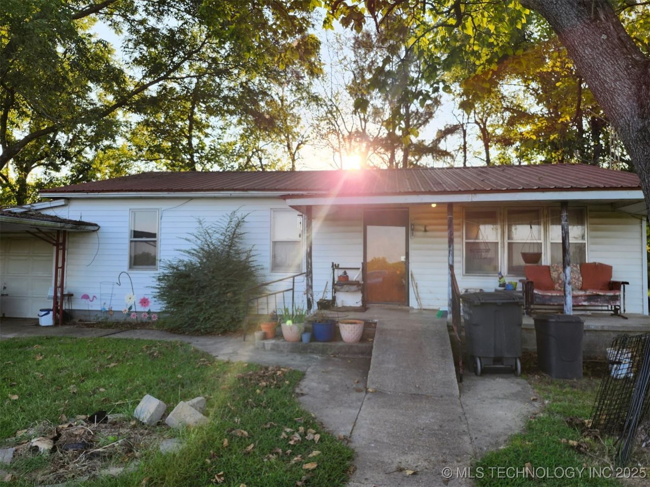 28945 S Highway 2 Street, Porum, OK 74455 Main Photo