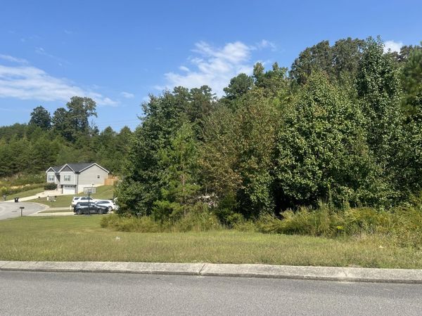 1601 Short Leaf Lane, Soddy Daisy, TN 37379