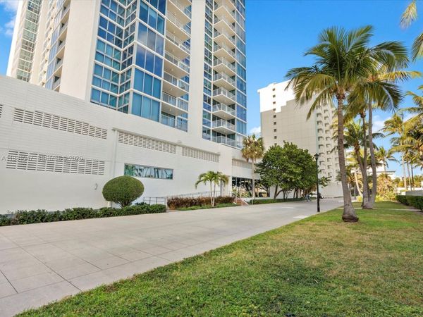 2655 Collins Ave, Unit 510, Miami Beach, FL 33140