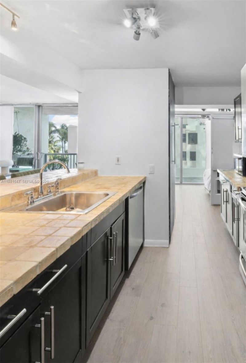 2655 Collins Ave, Unit 510, Miami Beach, FL 33140 Photo