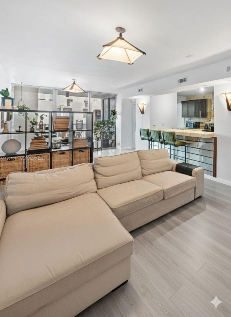 2655 Collins Ave, Unit 510, Miami Beach, FL 33140 Photo