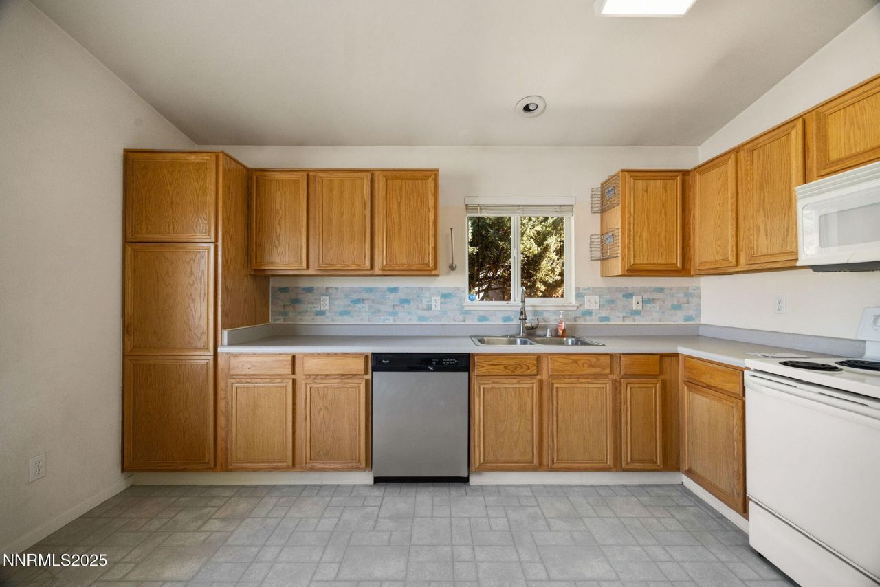 17862 Bear River Court, Reno, NV 89508 Photo