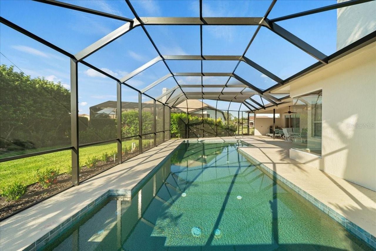 4321 Presidential Avenue Circle E, Bradenton, FL 34203 Photo