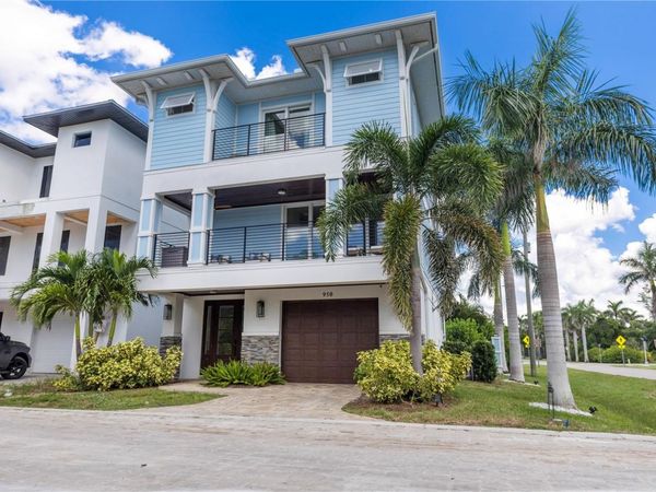 950 W OLYMPIA AVENUE, PUNTA GORDA, FL 33950