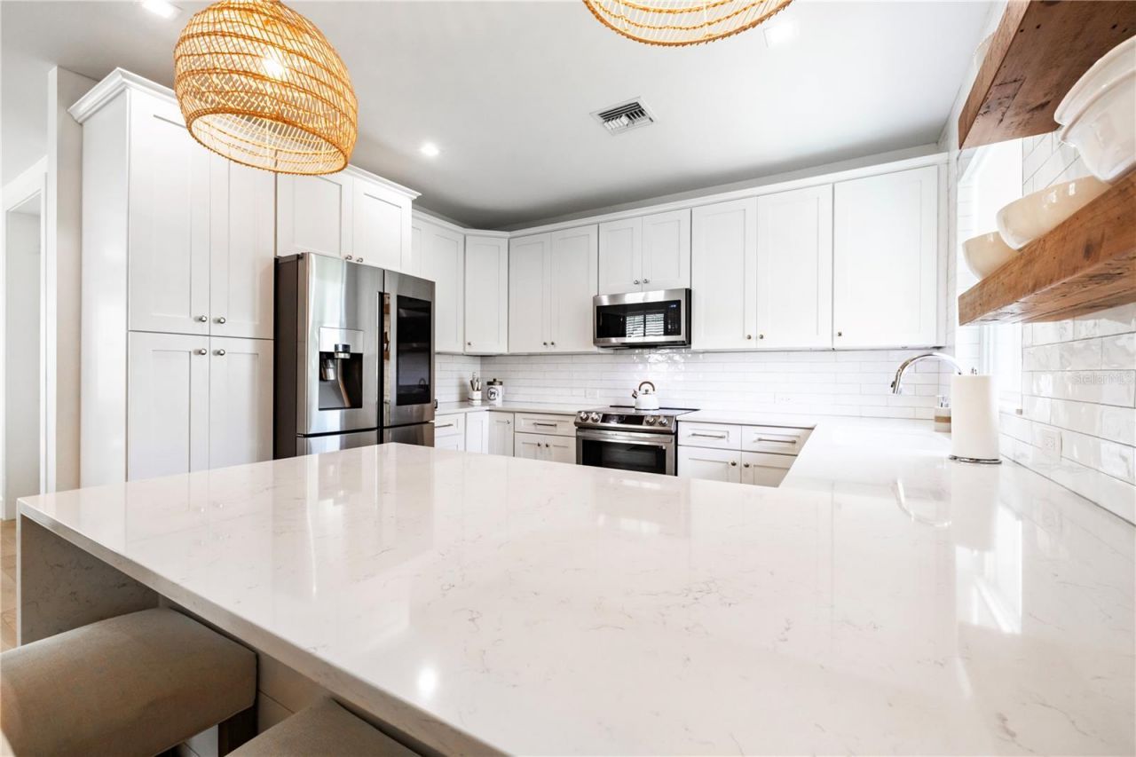 950 W Olympia Avenue, Punta Gorda, FL 33950 Photo