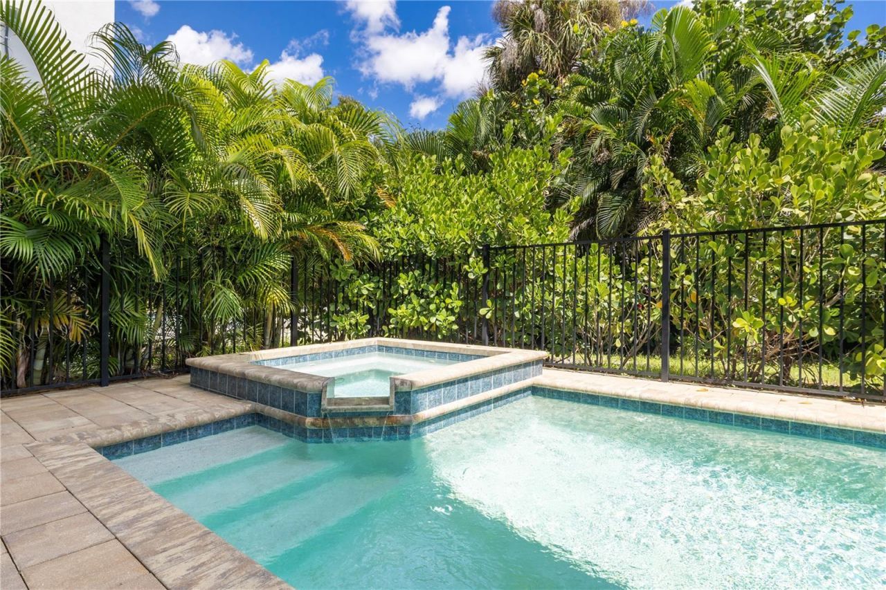 950 W Olympia Avenue, Punta Gorda, FL 33950 Photo