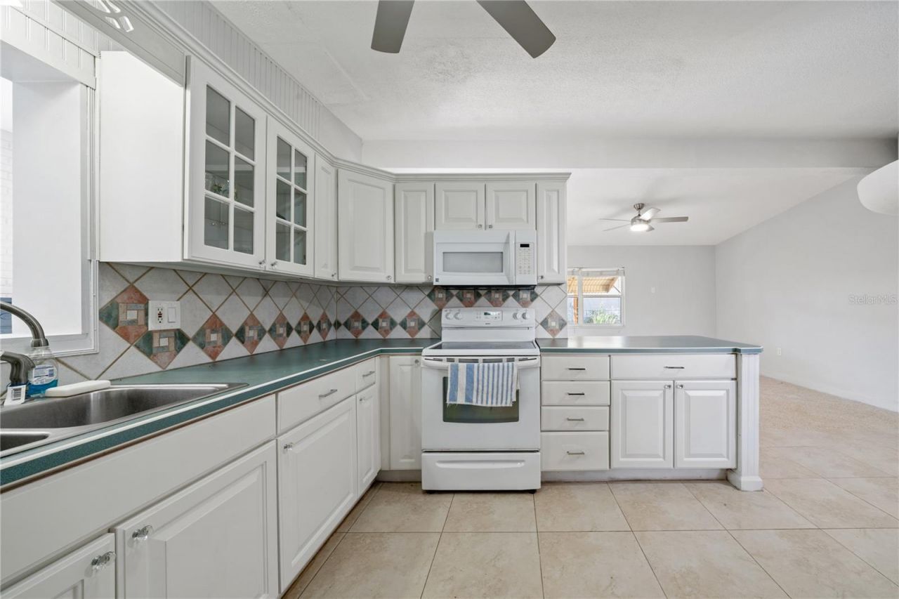 6903 S Shore Drive S, South Pasadena, FL 33707 Photo
