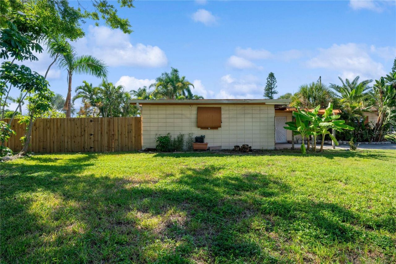 6903 S Shore Drive S, South Pasadena, FL 33707 Photo