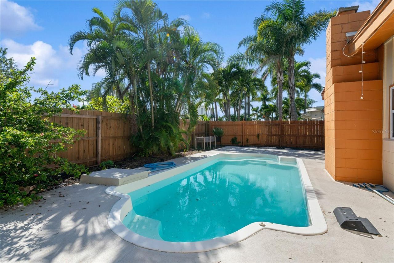 6903 S Shore Drive S, South Pasadena, FL 33707 Photo