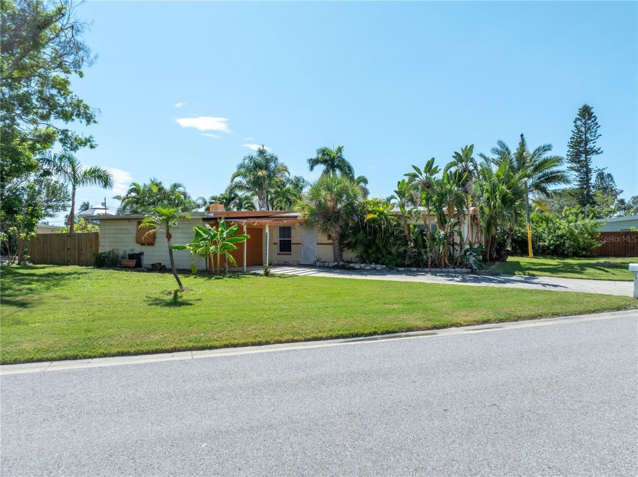 6903 S Shore Drive S, South Pasadena, FL 33707 Photo
