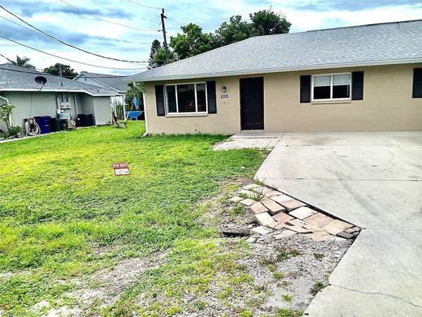 9204 Pennsylvania AVE, BONITA SPRINGS, FL 34135