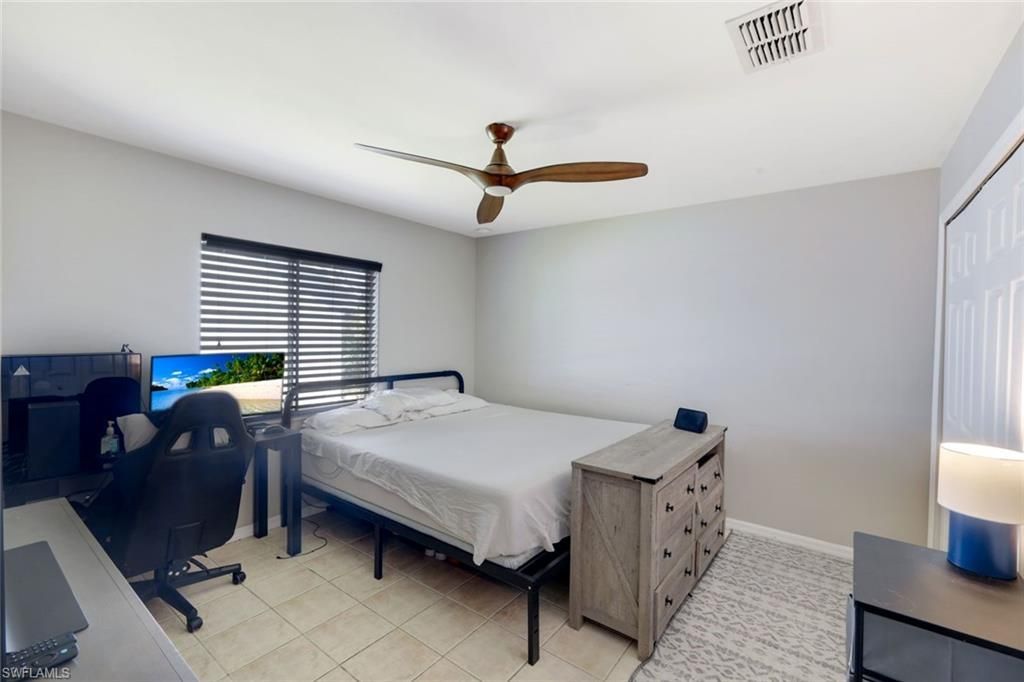 3109 NE 6th Pl, Cape Coral, FL 33909 Photo