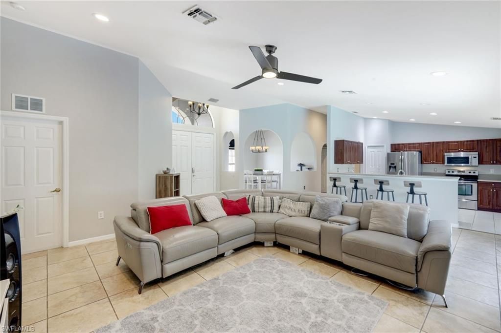 3109 NE 6th Pl, Cape Coral, FL 33909 Photo