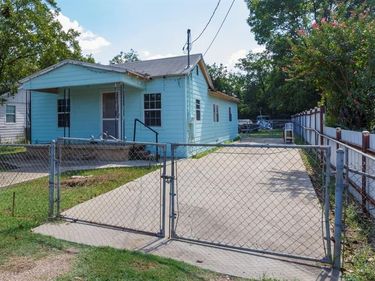 3130 Palacios Avenue, Dallas, TX 75212