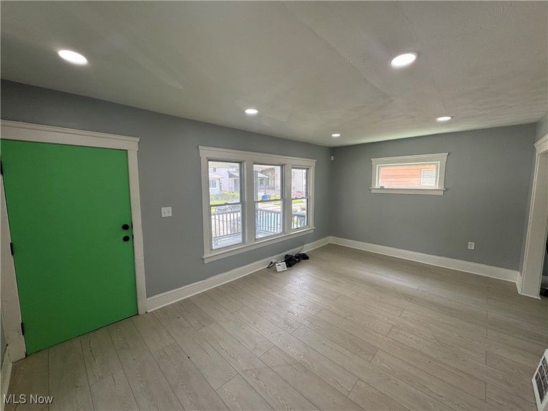 778 E 130th Street, Cleveland, OH 44108 Photo 3