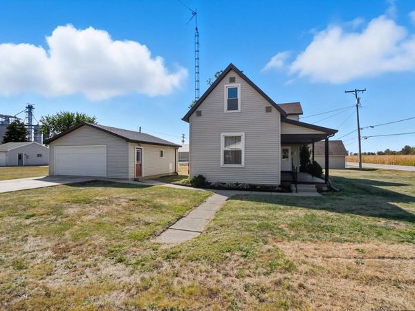 17 E Walnut Street, Uniopolis, OH 45888