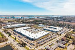 1141 Remount Road photo 4