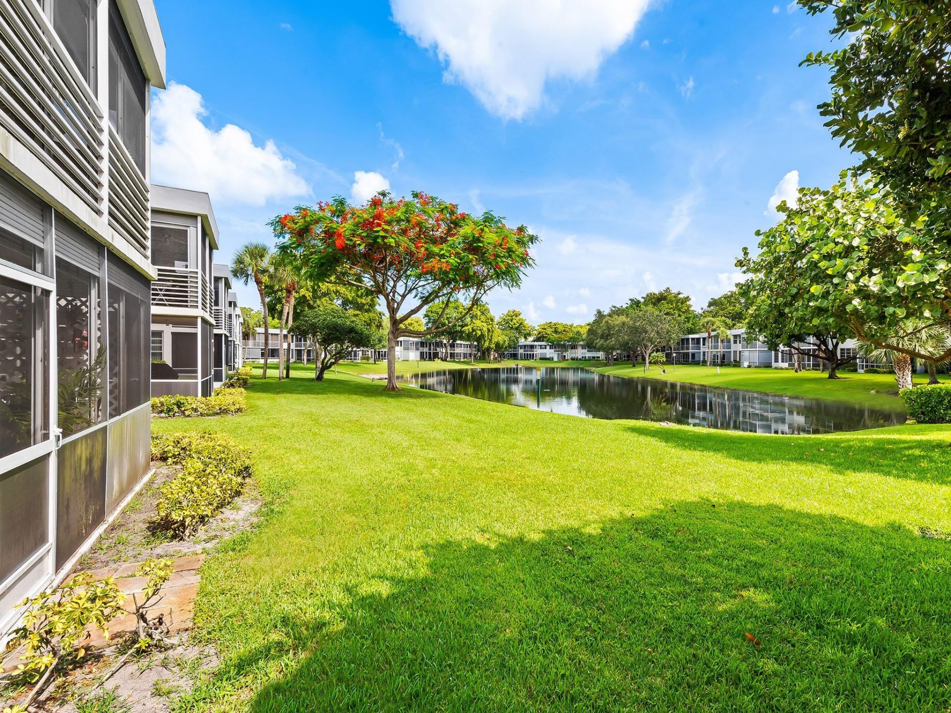 4221 W Palm Aire Drive, Unit 102, Pompano Beach, FL 33069 Photo