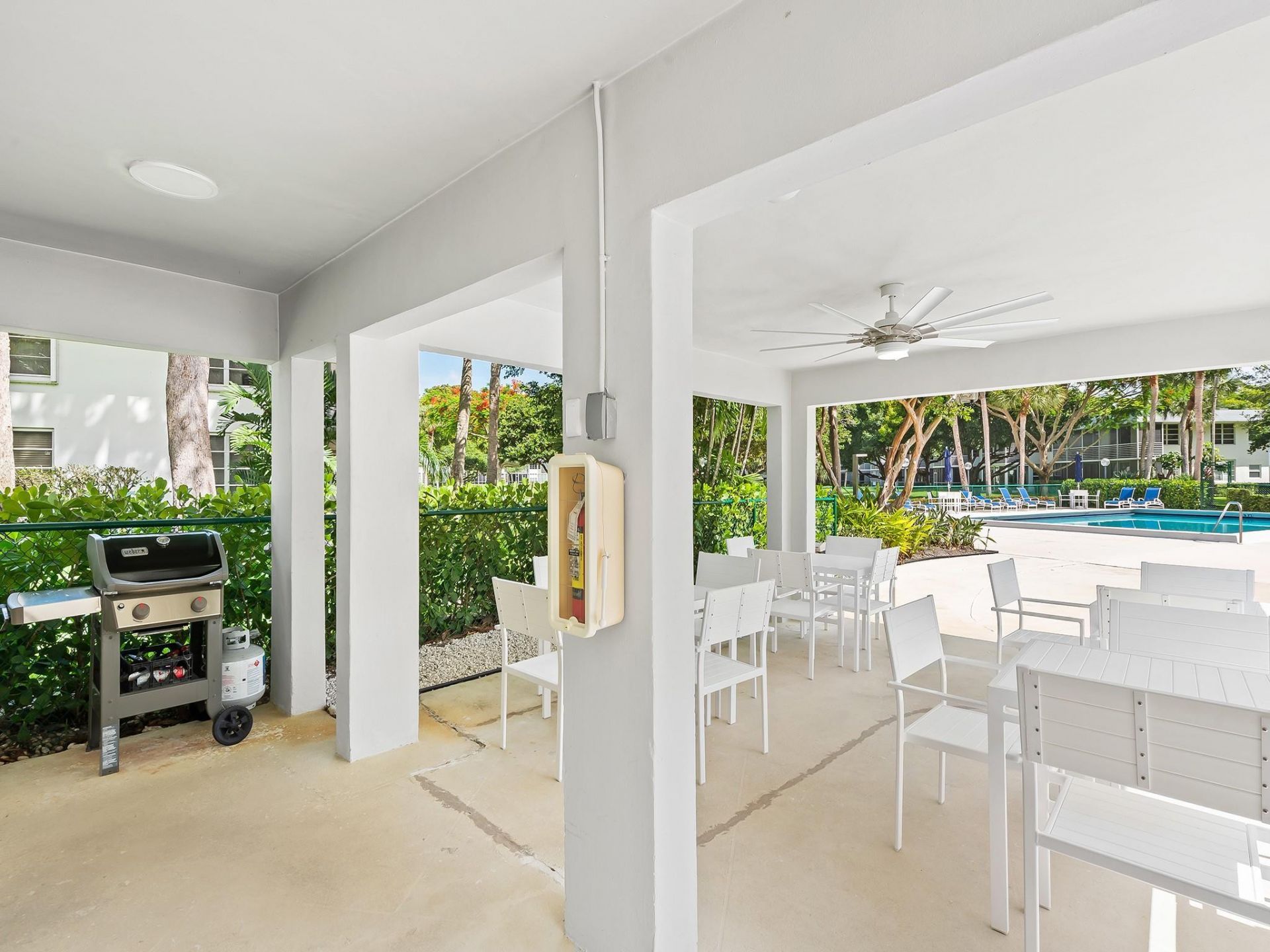 4221 W Palm Aire Drive, Unit 102, Pompano Beach, FL 33069 Photo