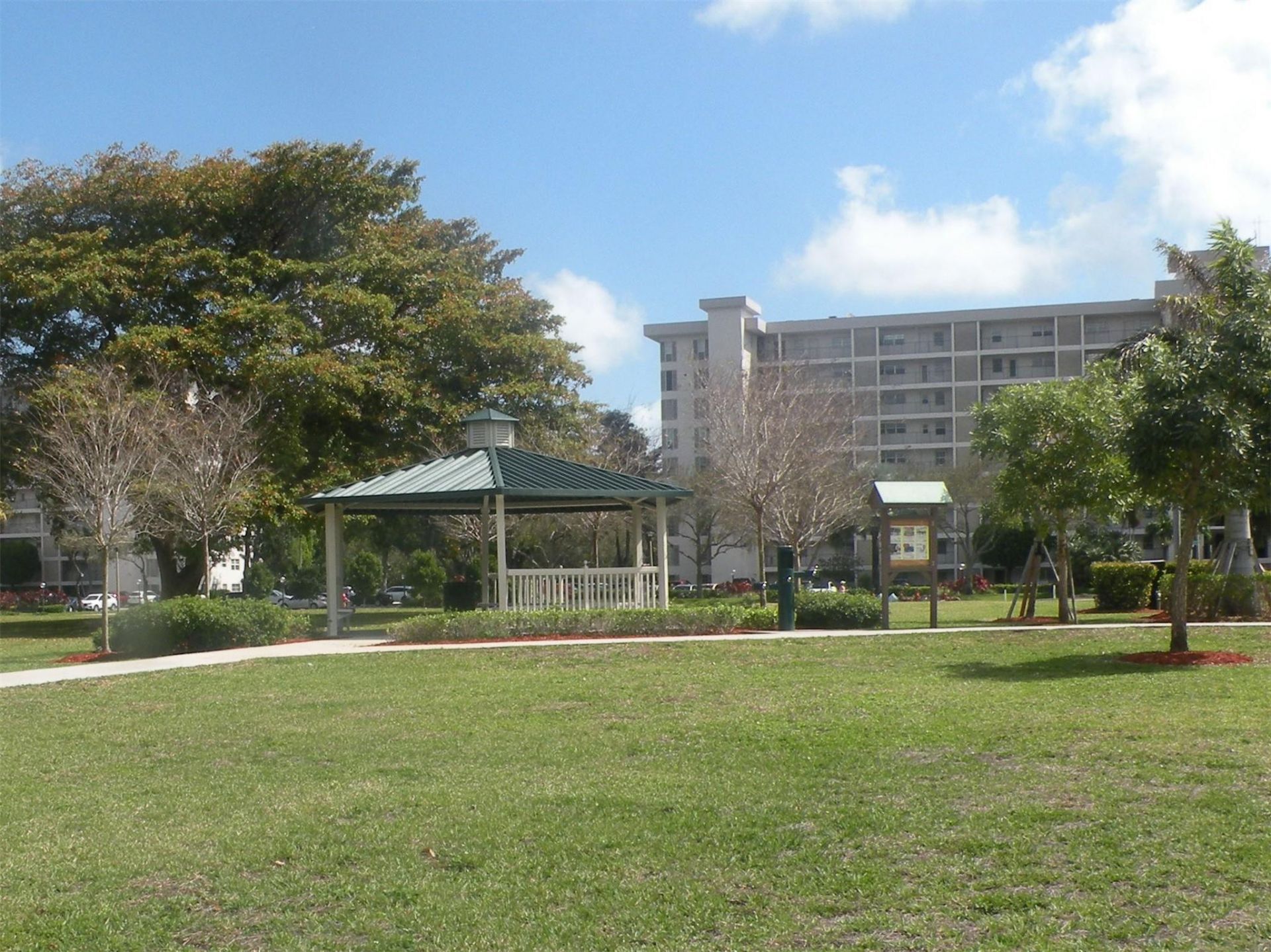 4221 W Palm Aire Drive, Unit 102, Pompano Beach, FL 33069 Photo