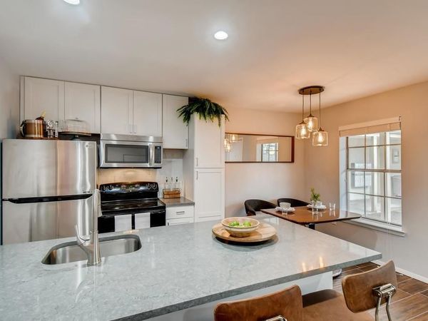 910 Duncan LN, Unit 16, Austin, TX 78705