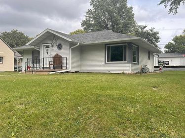 1502 F Street, Fairbury, NE 68352
