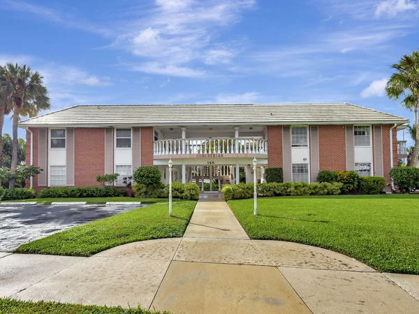 148 Yacht Club Drive, Unit 5, North Palm Beach, FL 33408