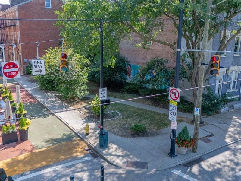 1330 Race Street, Cincinnati, OH 45202 Photo 4