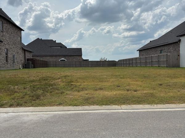 215 Big Lake Run, Youngsville, LA 70592