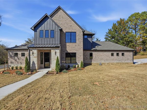 1937 S Surrey Court, Bartlesville, OK 74006