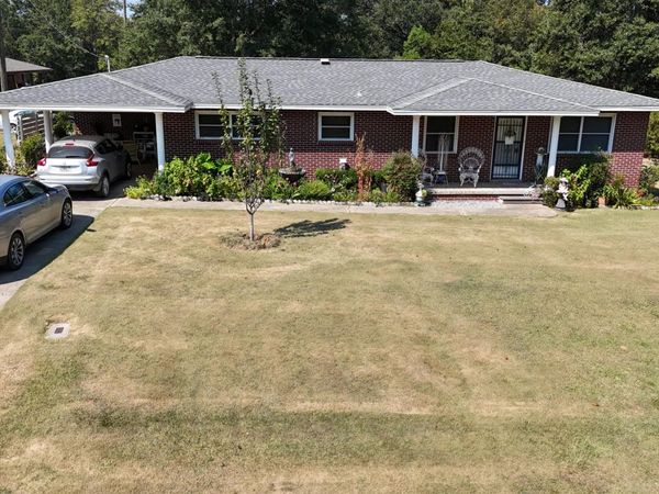 703 S Weeks Street, Bonifay, FL 32425