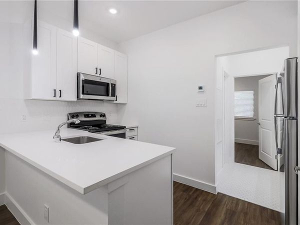 908 Poplar ST, Unit 105, Austin, TX 78705
