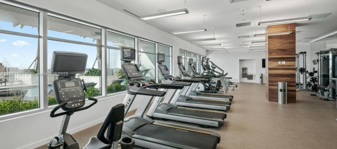 591 Evernia Sreet, Unit B4, West Palm Beach, FL 33401 Photo