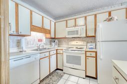 1210 N Waccamaw Dr. photo 4