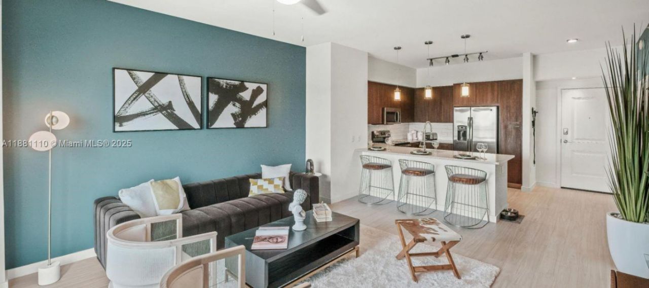 591 Evernia Sreet, Unit B2, West Palm Beach, FL 33401 Photo