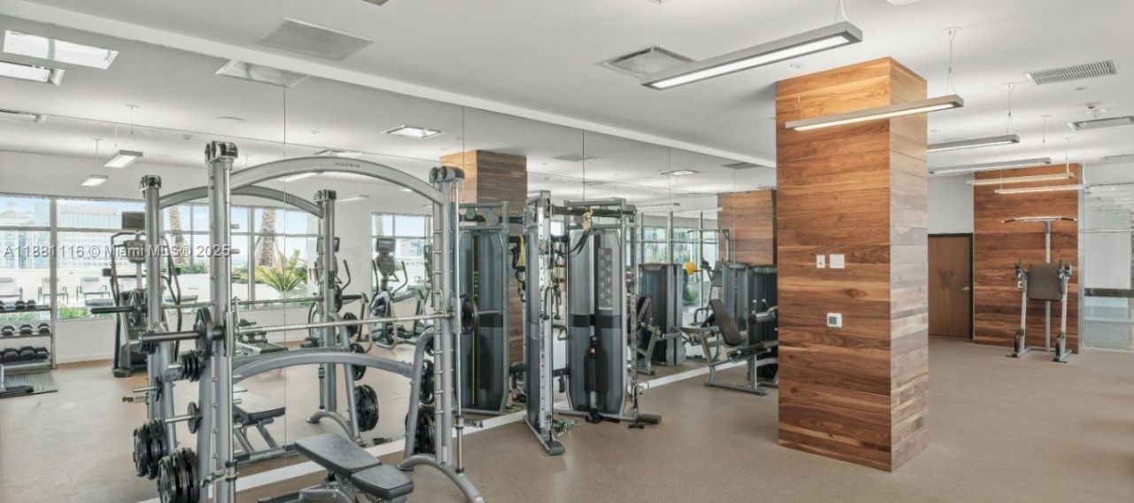 591 Evernia Sreet, Unit A13, West Palm Beach, FL 33401 Photo