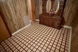 1446 Ridgewood Drive photo 4