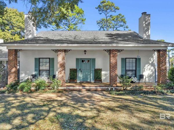 409 Santa Rosa Avenue, Daphne, AL 36526