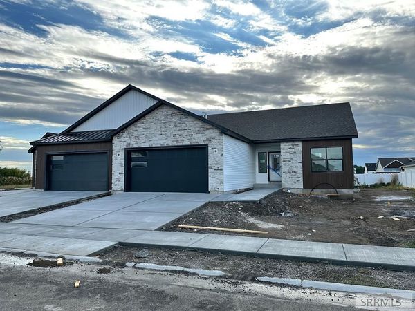 672 S Cutler Avenue, SUGAR CITY, ID 83448